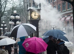 Most Canadians changing clocks to spring forward for daylight time