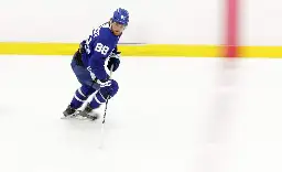 'He looked great to me': William Nylander practices in full and appears near a return