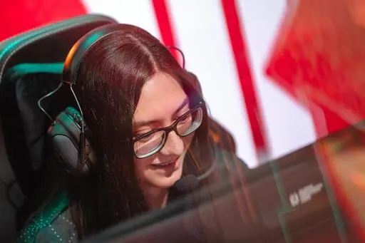 E-sport : première femme à intégrer l’élite de « Valorant », « florescent » déjà victime de transphobie