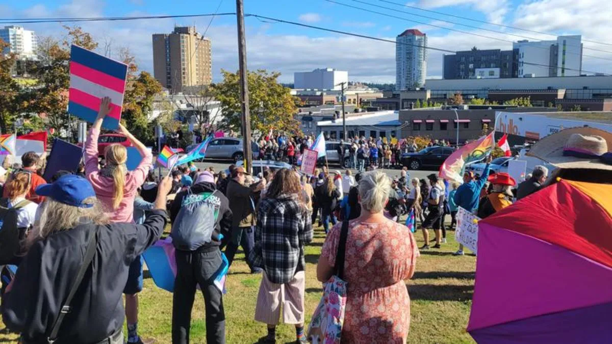 VIDEO: ‘Here to celebrate SOGI:’ overwhelming support for sexual orientation education at Nanaimo rallies