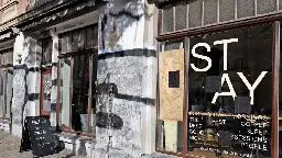 Angriff auf umstrittenes Café „Stay“ – Bekennerschreiben veröffentlicht
