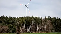 Warum der Windkraftausbau in Bayerns Staatswald stockt