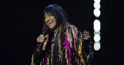 Buffy Sainte-Marie: Let First Nations decide