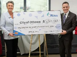 Mayor accepts giant cheque — but did anyone check the numbers?