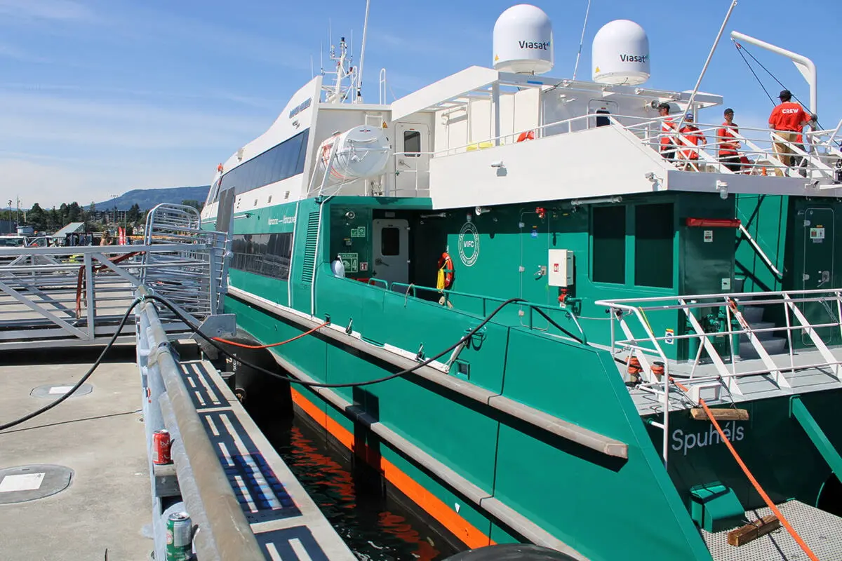 Hullo increasing frequency of ferry sailings between Nanaimo and Vancouver