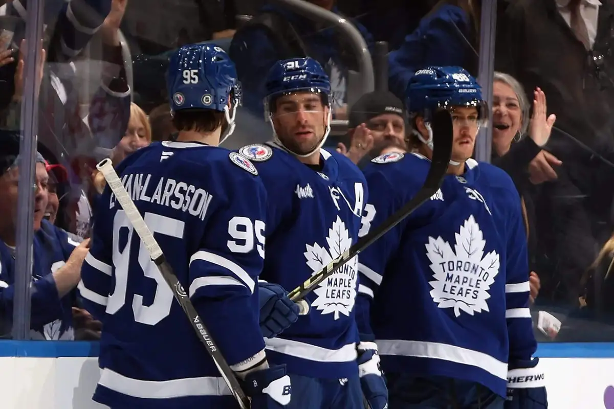 Maple Leafs report cards: Red-hot power play fuels win over Red Wings