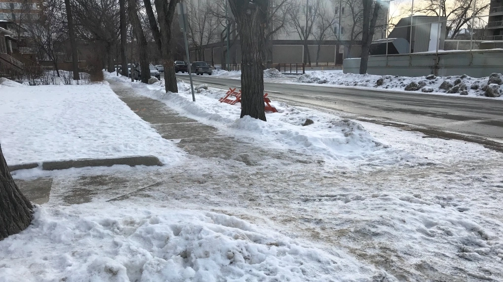 Regina residents reminded to clear sidewalks of snow and ice within 48 hours or pay the price