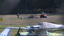 Two people uninjured after plane crashes, bursts into flames in Qualicum Beach: fire dept.