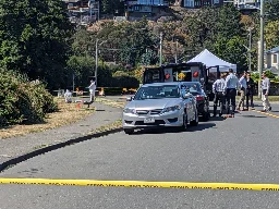 Suspicious death in Oak Bay prompts road closure: police