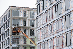 Dossier | Permis de construction à Montréal | Des «  délais interminables »  (2 articles)