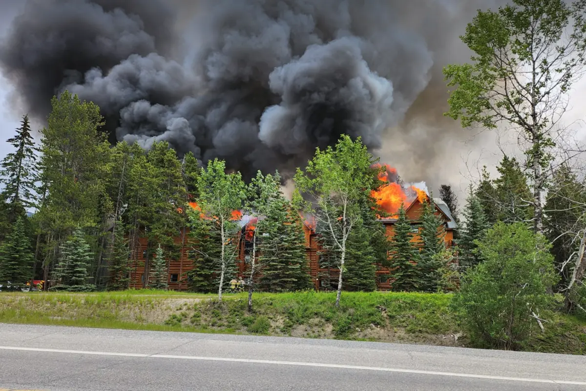 UPDATED: Firefighters battling blaze at Lake Louise staff residence