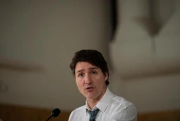 Trudeau announces national school food program to feed 400,000 more kids per year