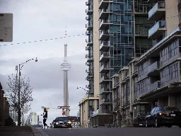 Toronto area condo market rents drop the most in 15 years