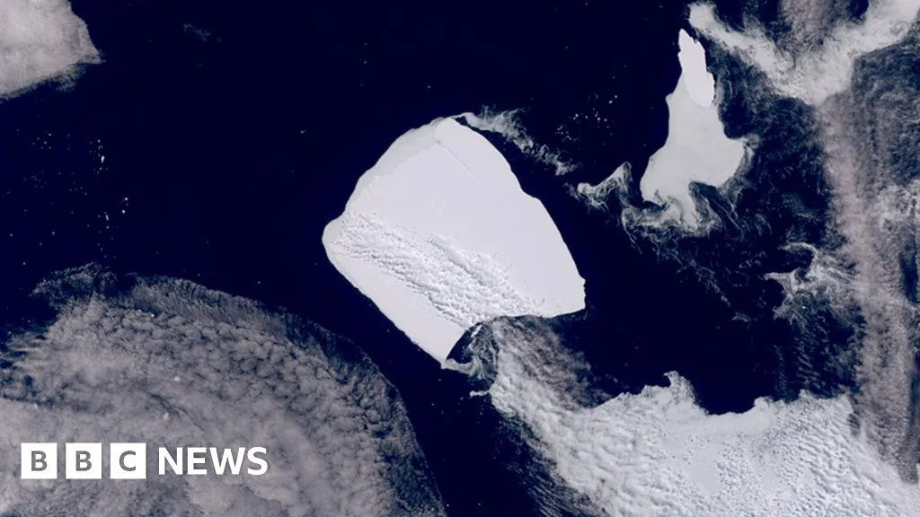 A23a: World's biggest iceberg on the move after 30 years